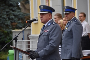Święto Policji - uroczysta zbiórka przed Komendą Powiatową Policji w Śremie - przemówienie Przewodniczącego ZW NSZZ Policjantów.